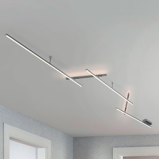 Svängbar LED-taklampa Indira med dimmer