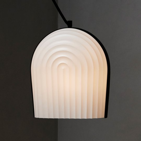 LE KLINT Arc - designerhänglampa, handtillverkad