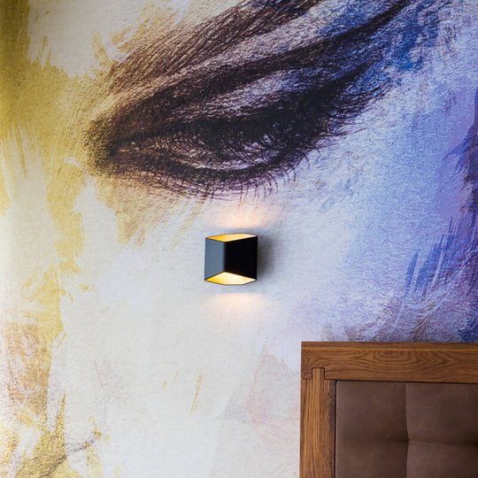 Speciell LED-vägglampa Cariso