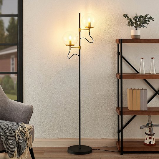 Lucande Sotiana golvlampa, glaskulor, mässing
