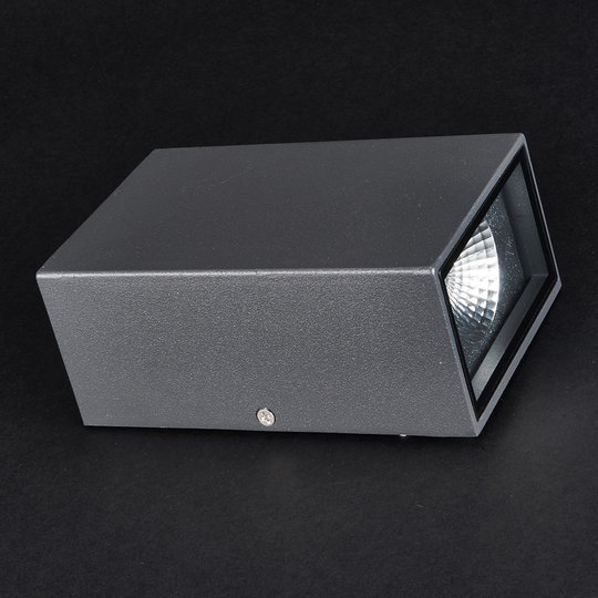 Jale - LED-utomhusvägglampa av aluminium