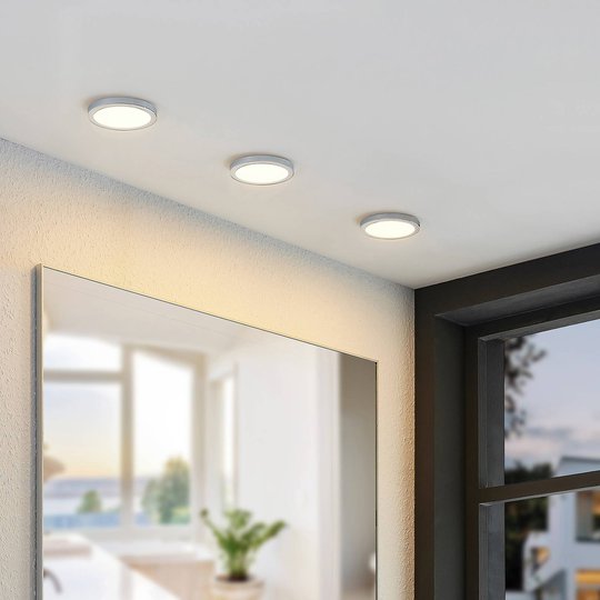 Lindby Skrolla LED-inbyggnadslampa, IP44, 3 enhet