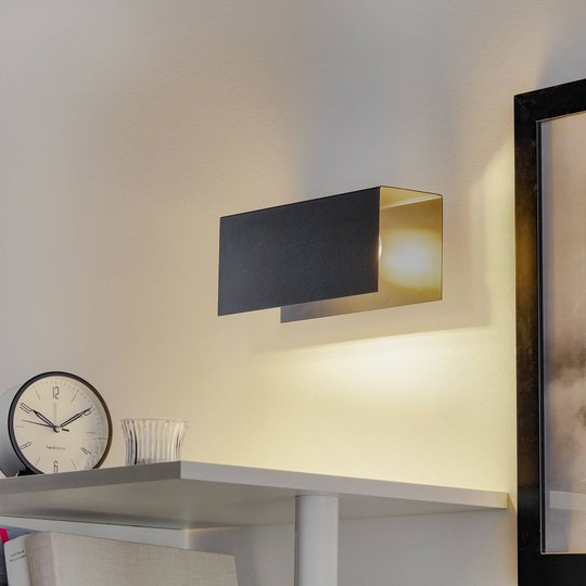 Vägglampa Tolos K1 Black av stål