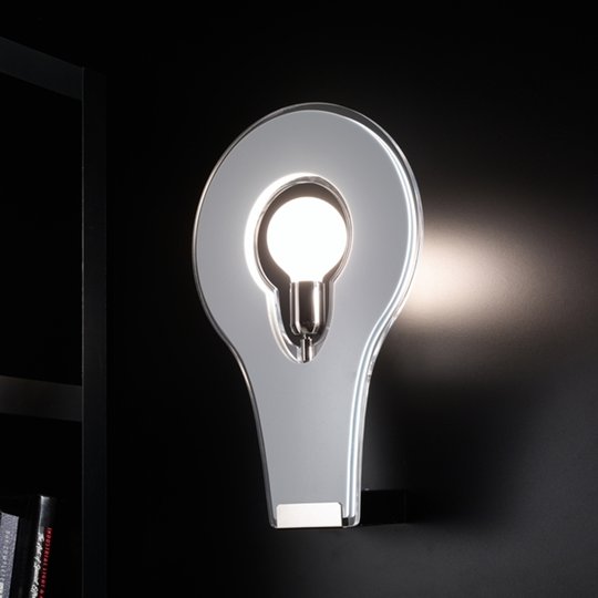 Vit, modern vägglampa Flat 50