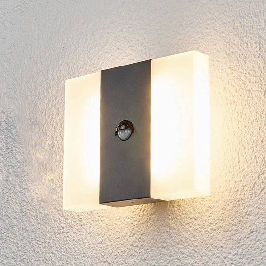Kumi - LED-utomhusvägglampa