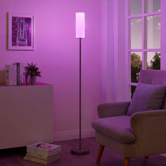 Lindby Smart RGB-LED-golvlampa Felice, via app