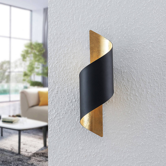Lindby Chenotara vägglampa i svart och guld