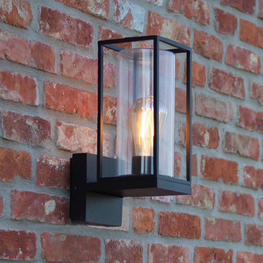 Utomhusvägglampa Flair, skärm ovantill