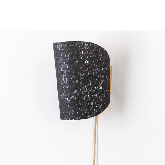 ALMUT 1411 vägglampa böjd kork med stickpropp