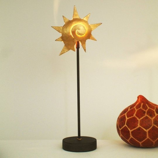 Attraktiv bordslampa STERNSCHNECKE GOLD -järn