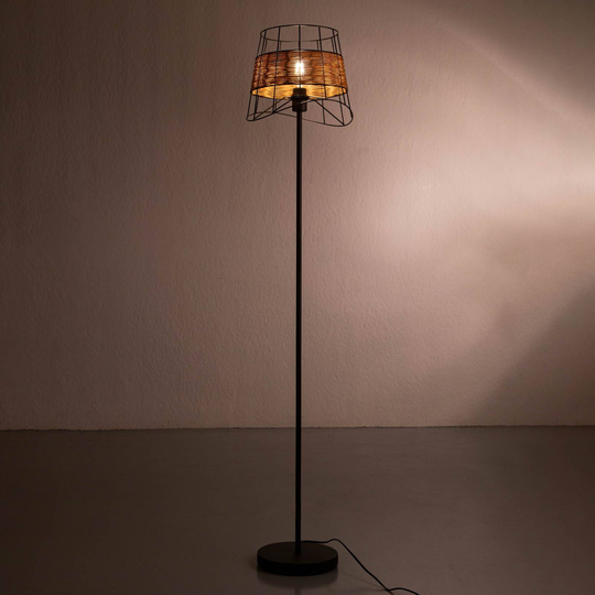 Golvlampa Esra med rotting