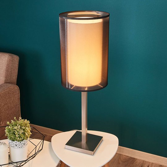 Bordslampa Quattro med organzaskärm, höjd 71 cm