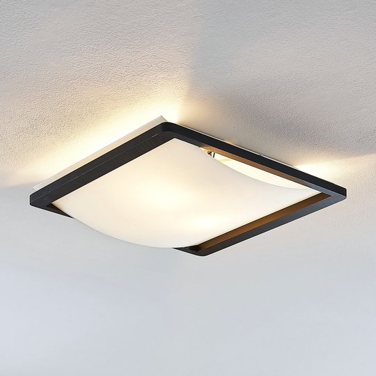 Lindby Shiva taklampa i trä med glasskärm