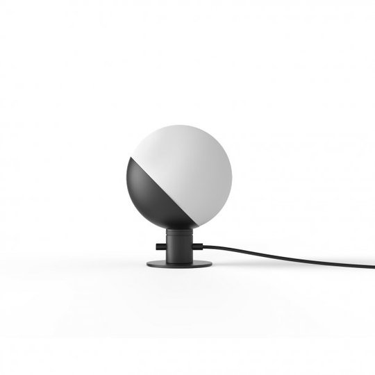 Baluna bord-/vägglampa (Svart)