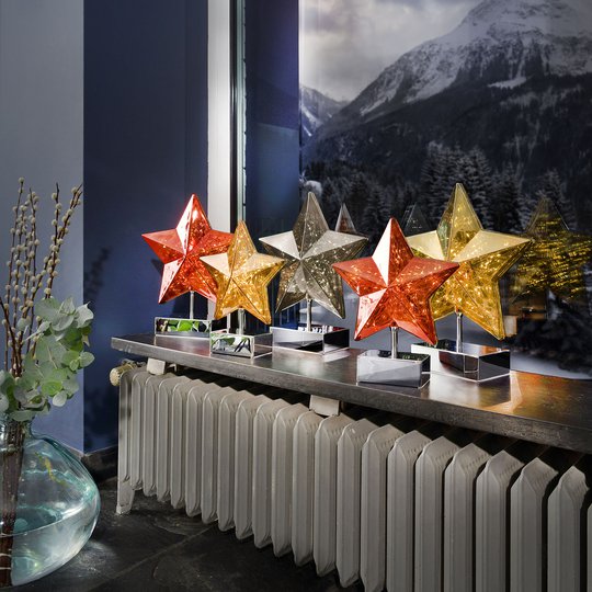 Bordslampa Stella i stjärnform, höjd 27 cm, guld