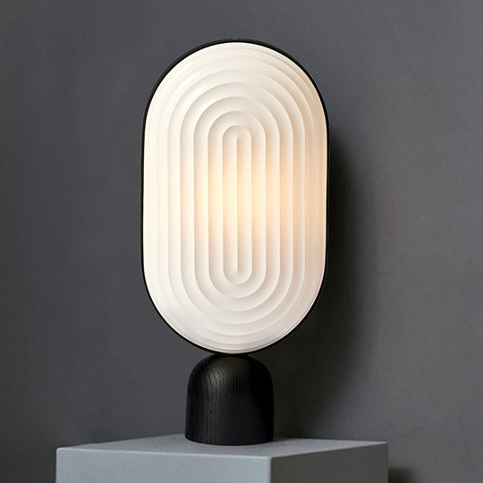 LE KLINT Arc - designerbordslampa, handtillverkad