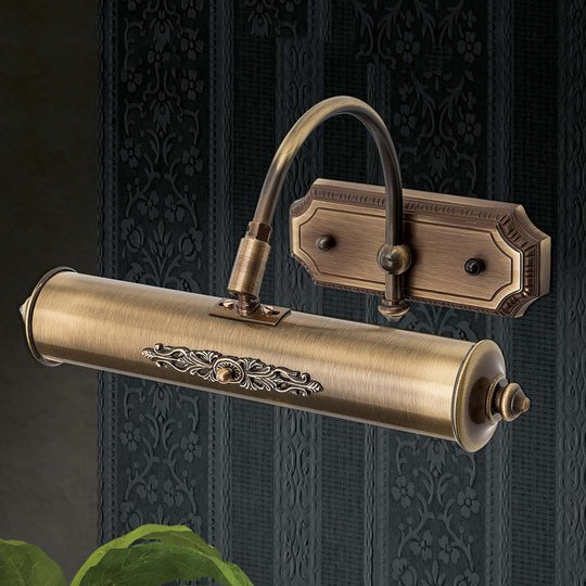 Klassisk bildlampa Gustav i gammalmässing 30 cm