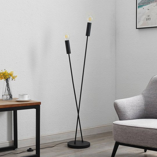 Lindby Belana golvlampa 2 lampor