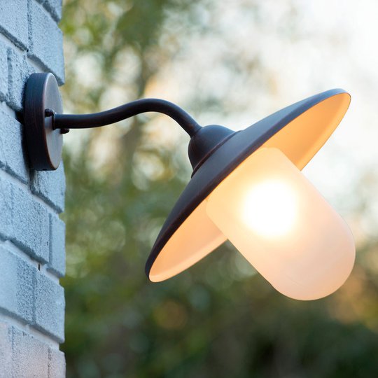 Utomhusvägglampa Cottage, Ø 30 cm, rostbrun