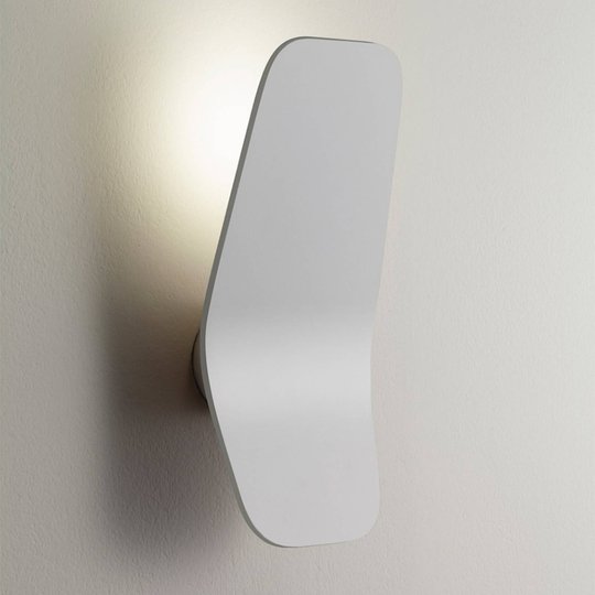 Casablanca Ashiya LED-vägguplight, vit