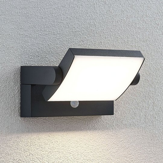 LED-utomhusvägglampa Sherin, vridbar med sensor