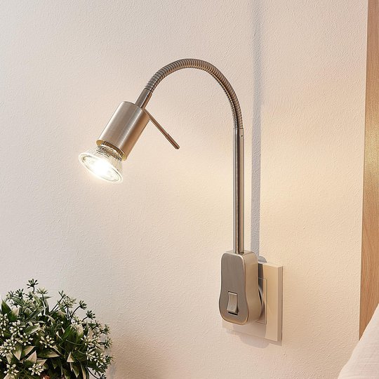Lindby Ahoja stickkontaktlampa flexarm omkopplare