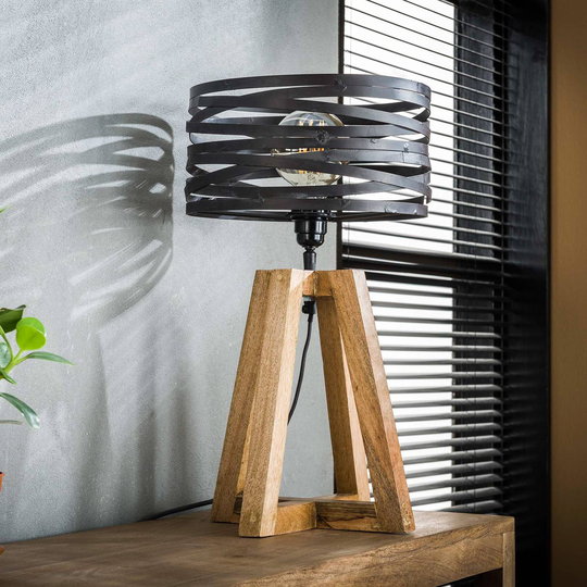 Bordslampa Crossround med trebent fot av trä