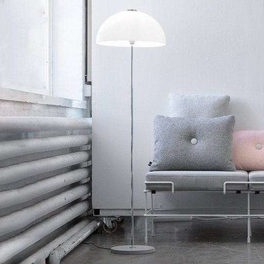 Innolux Kupoli golvlampa grå fot