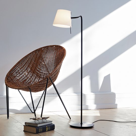 Funktionell designergolvlampa Elane med dimmer
