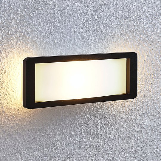 Lindby Shiva vägglampa i trä med glasskärm