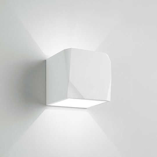 Vägglampa Opus av gips