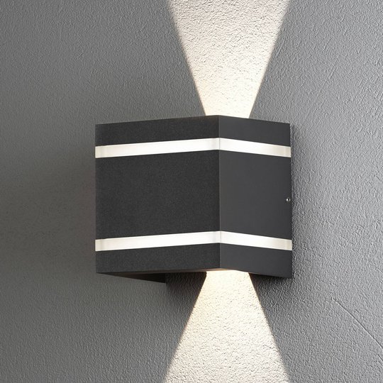 Utomhusvägglampa Cremona effektremsor höjd 14 cm