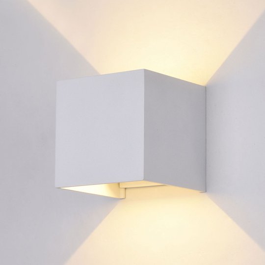 LED-utomhusvägglampa Fulton, 10 x 10 cm, vit