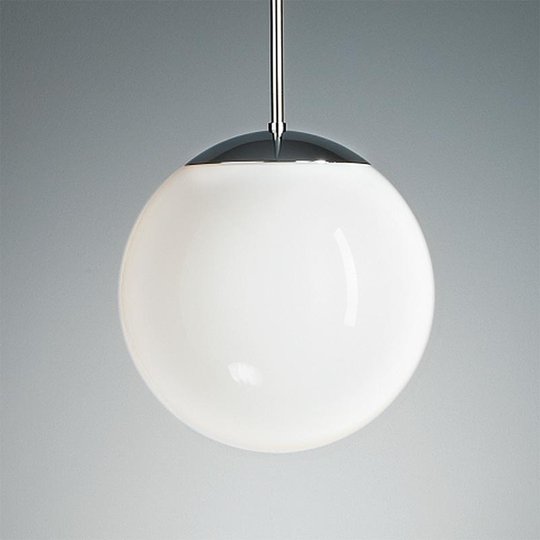 Förkromad pendellampa med opalkulor 25 cm