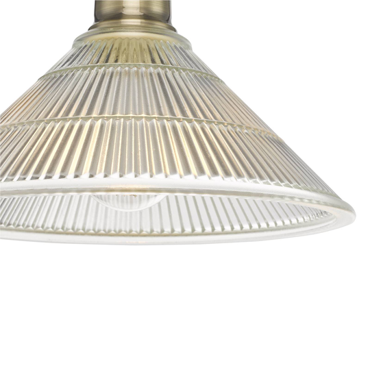 Taklampa Boyd med räfflad glasskärm