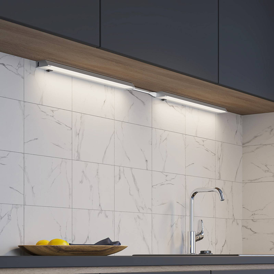 Prios Savorik LED-bänklampa, silver