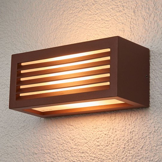Rostbrun utevägglampa Box L E27