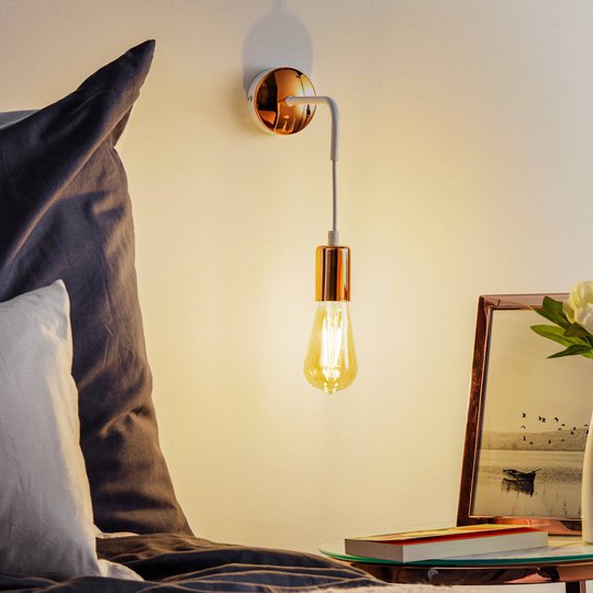 Vägglampa Spark K1 i vitt och koppar