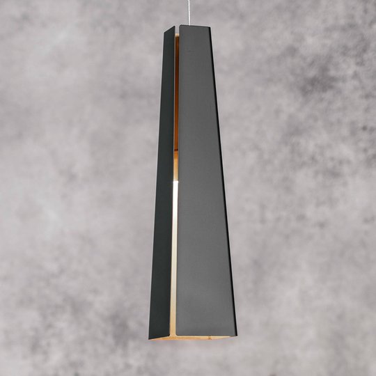 Svart-gyllene aluminiumtaklampa Pluma, LED