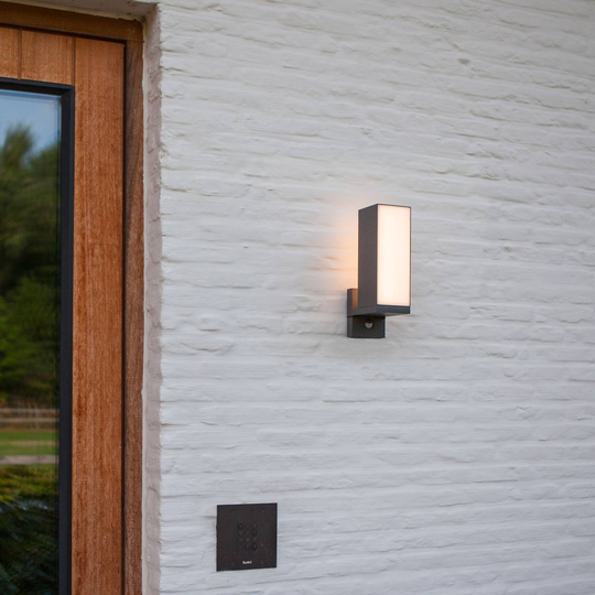 LED-utomhusvägglampa Cuba, 1 lampa, rörelsesensor