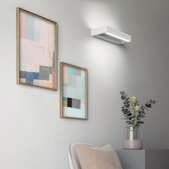 LED-vägglampa Leukas, Up-and-Down, bredd 30 cm