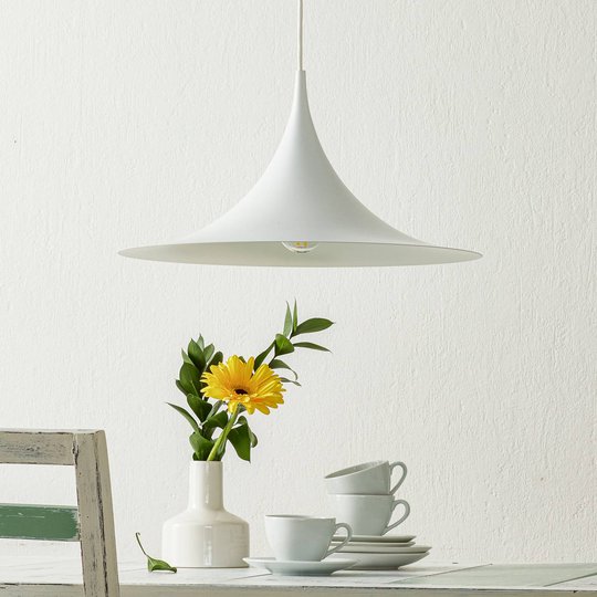 GUBI Semi pendellampa Ø 47 cm vit