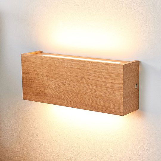 Dimbar LED-vägglampa Mila av ek, 25 cm