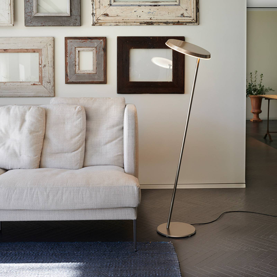 Oluce Amanita 619 LED-golvlampa, brons/guld